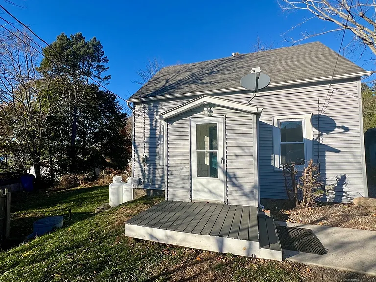 8 Burgeville Ct — Photo 1
