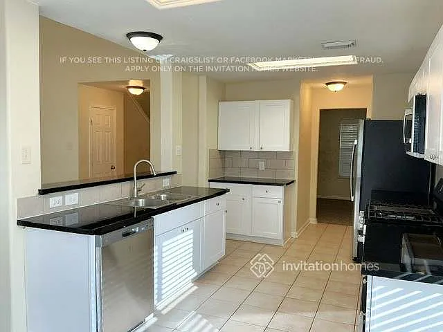 2883 Diamond Bay Dr — Photo 10