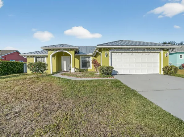 933 SW General Patton Terrace, Port St Lucie, FL 34953