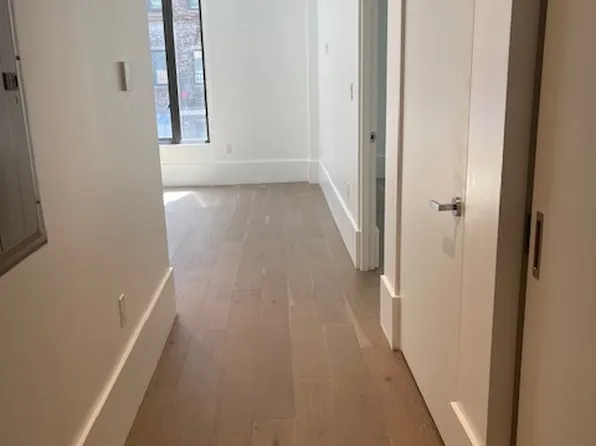 429 Kent Avenue image 4 of 4