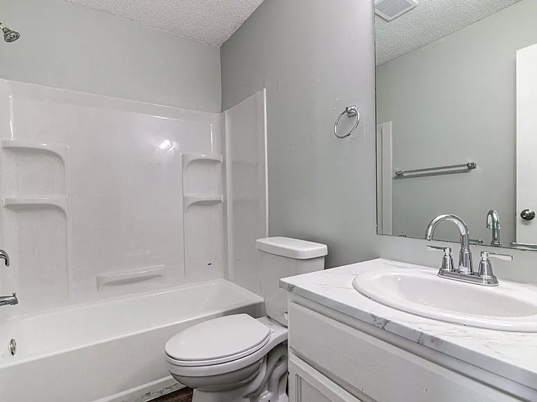 8200 W Gate Blvd — Photo 18