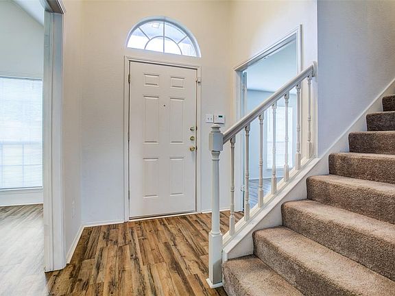 3rd image of 2125 Oak Bend Ln