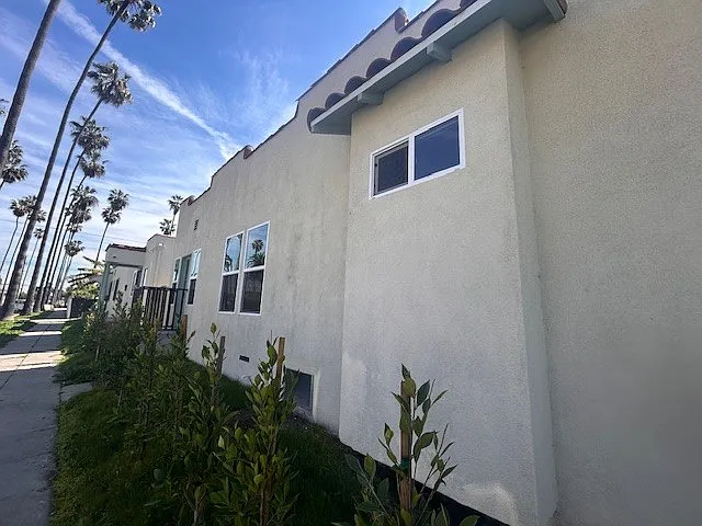 5200 S Saint Andrews Pl — Photo 4