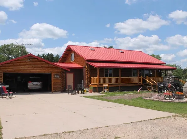 N3982 Davis Dr, Montello, WI 53949