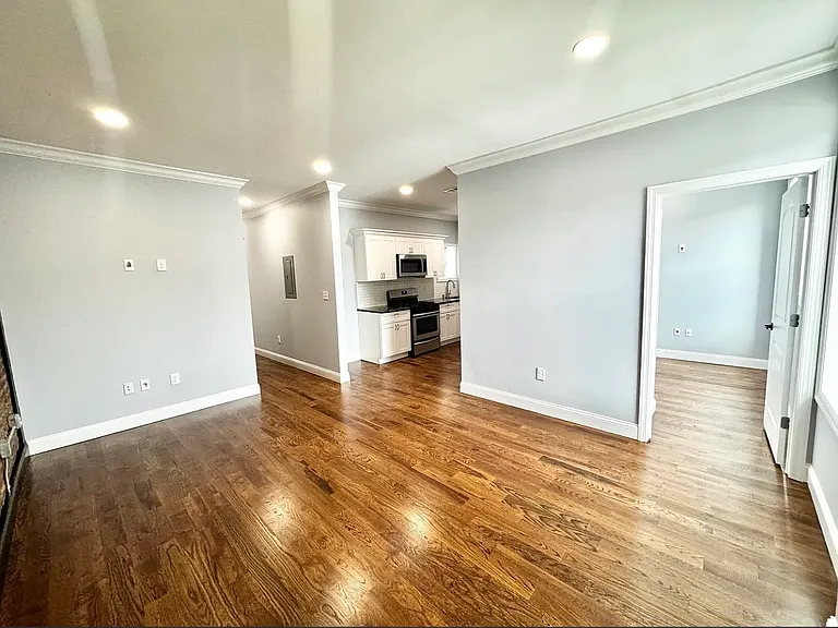 224 Niles St #2F — Photo 4