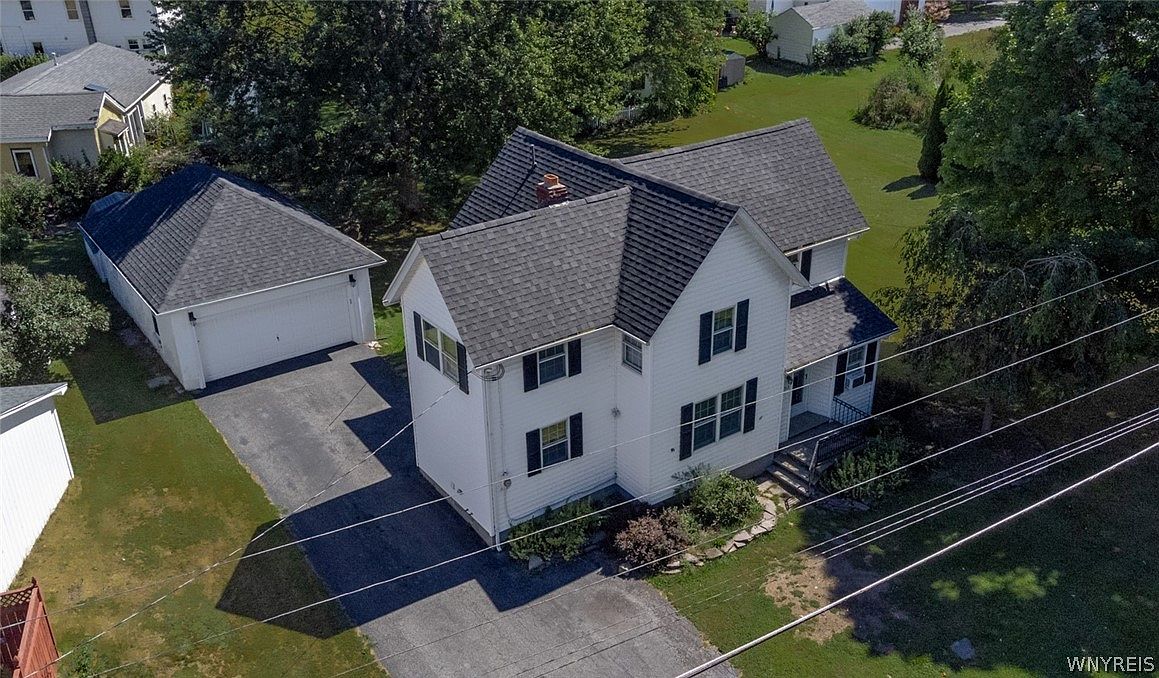 183 Ontario St, Wilson, NY 14172 | 38 Photos - Movoto