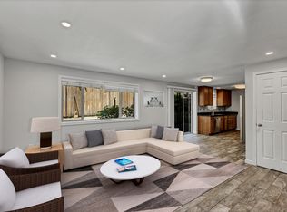 7041 15th Ave NW, Seattle, WA 98117