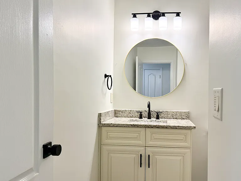 105 Springlaurel Ct — Photo 22
