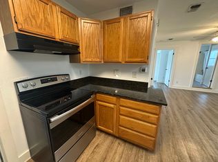 337 Main Plz #B, New Braunfels, TX 78130
