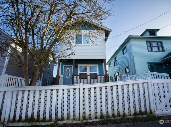 1037 5th Street, Bremerton, WA 98337