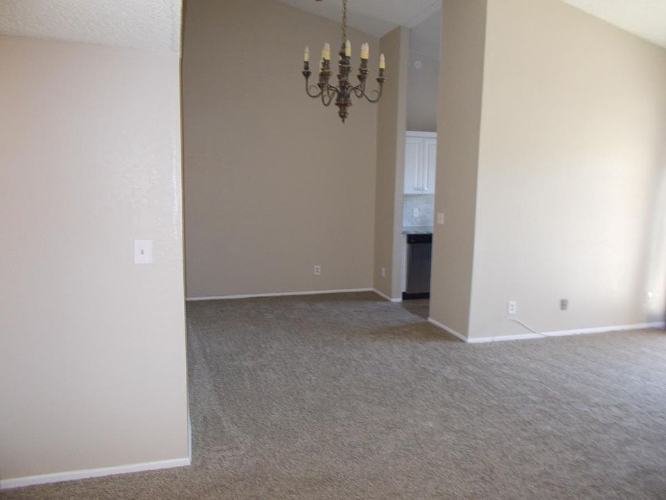 1st image of 828 S Langley Ave