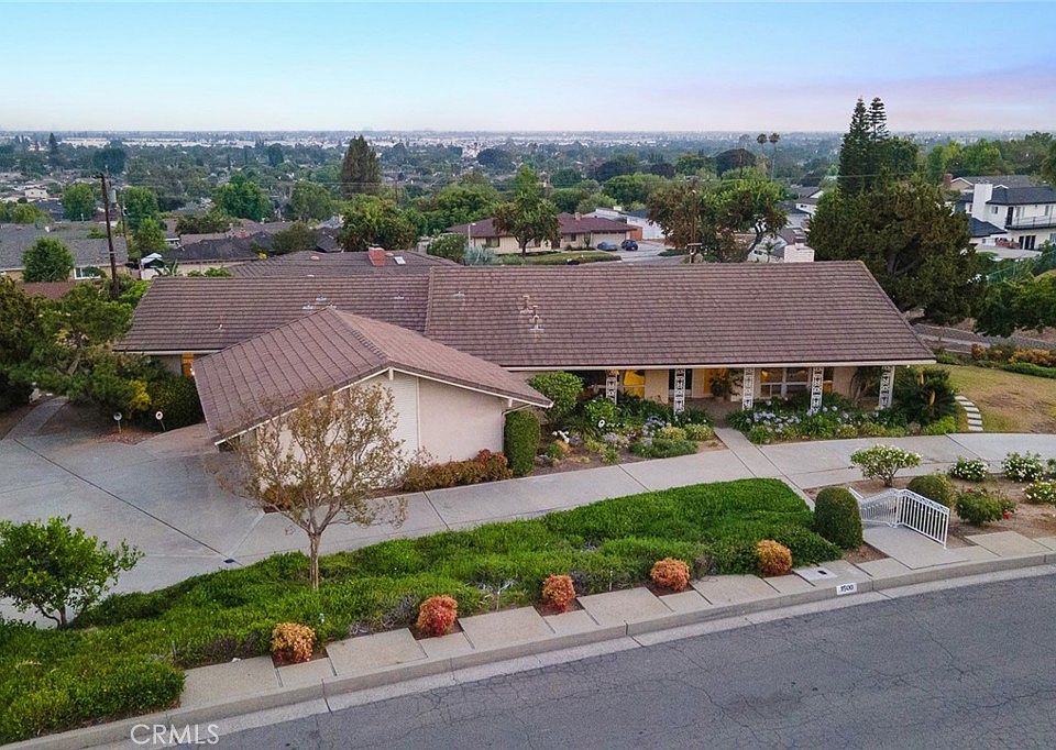 1st image of 1500 Miramar Dr