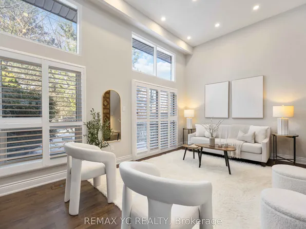 118 Tangle Briarway, Toronto, ON M2J 2M4