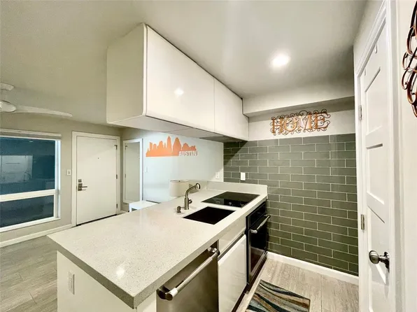 3110 Red River St #D-107, Austin, TX 78705