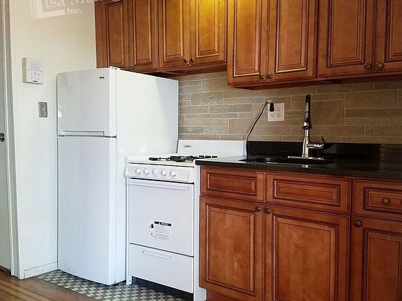 4th image of 243 E 59th St APT 5C