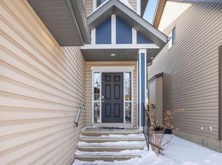 883 S Auburn Bay Blvd SE, Calgary, AB T3M0J6