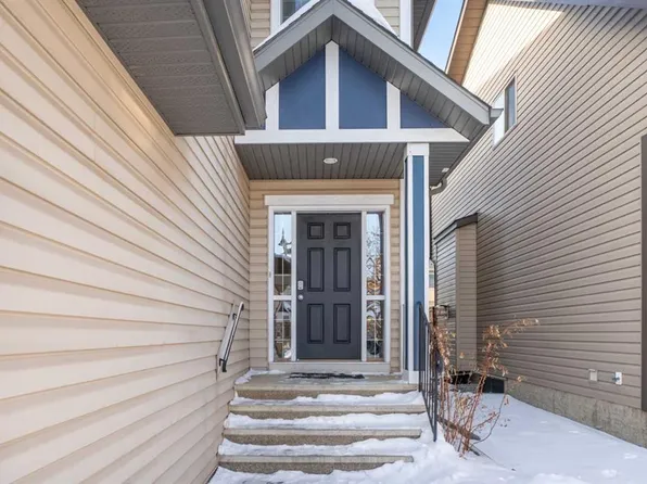 883 S Auburn Bay Blvd SE, Calgary, AB T3M 0J6