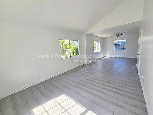 11140 Duncan Ave #C Photo 1