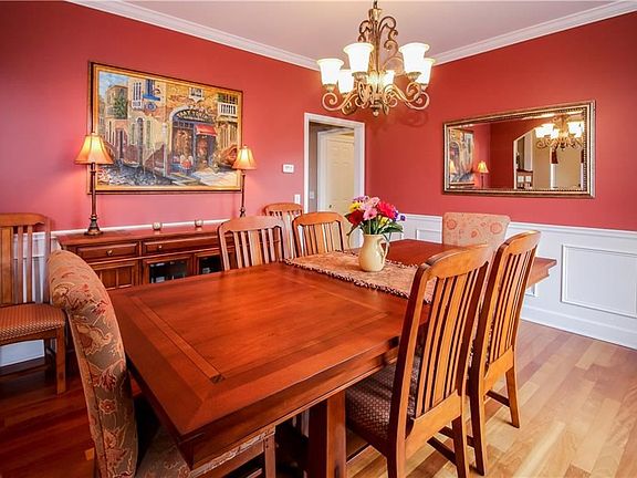 3rd image of 33 Delancey Ct