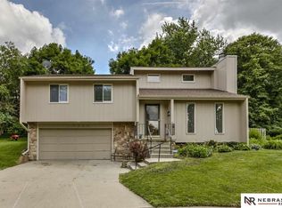 12849 Grant Cir, Omaha, NE 68164