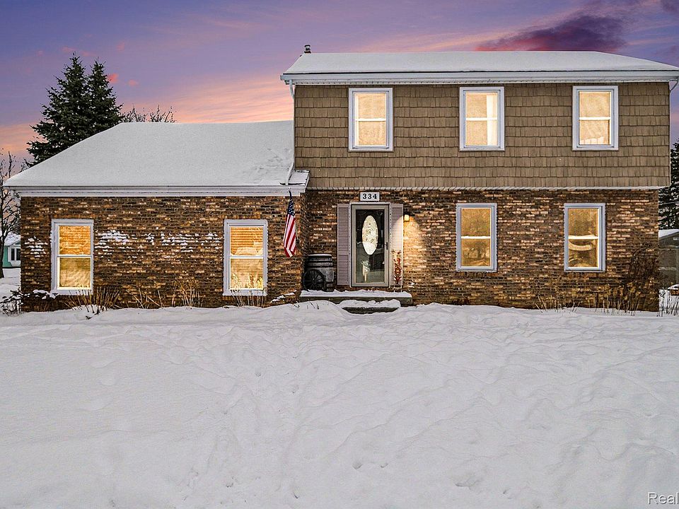 1st image of 334 Cedarwood Dr