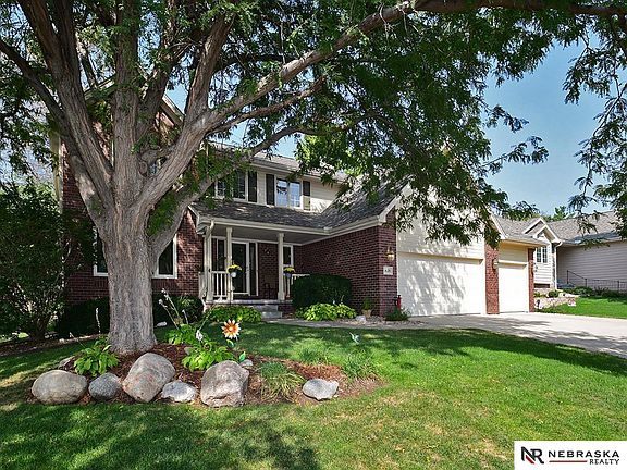 3rd image of 4120 Birch Creek Dr