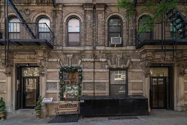 Rented by Sky Management | media 32