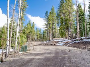 176 S Rustic Lodge Cir, Panguitch, UT 84759