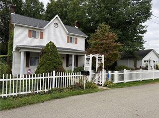 913 W 1st Ave, Derry, PA 15627