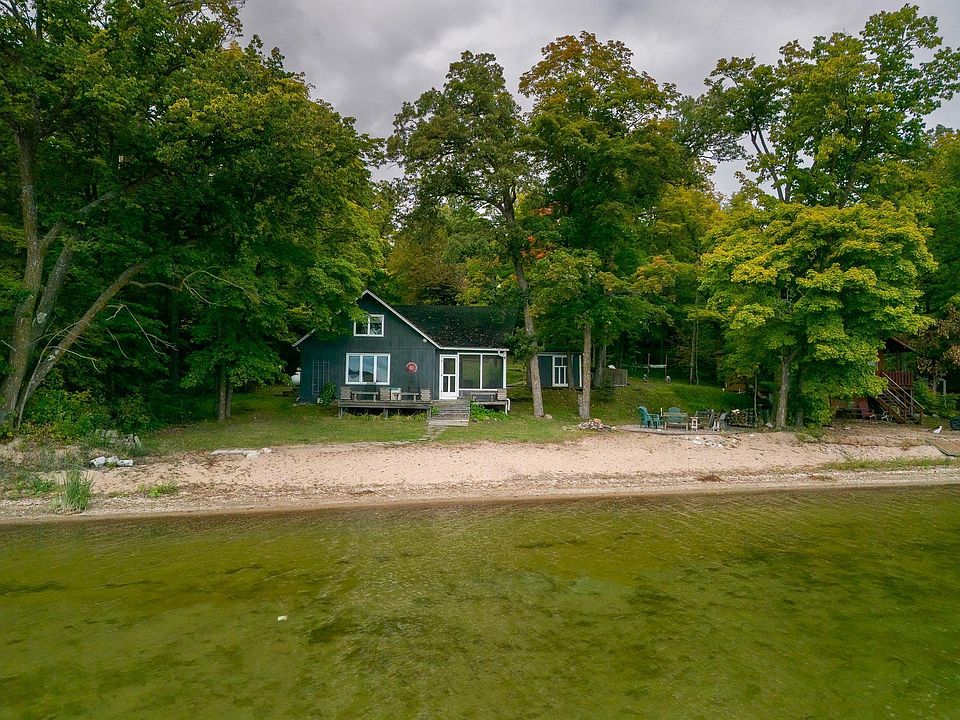 23442 Bullhead Ln SE, Cass Lake, MN 56633 | Zillow