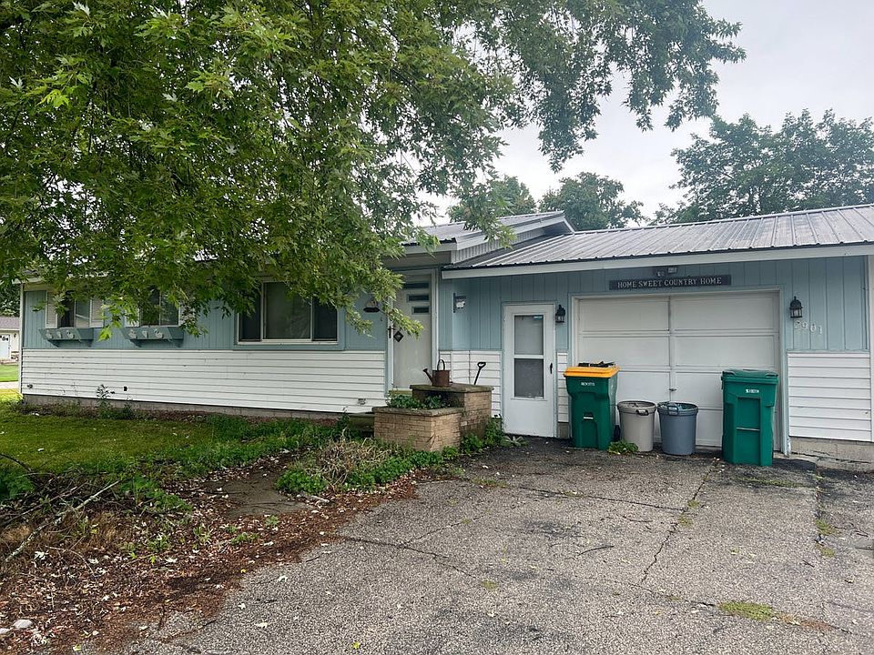 1st image of 2901 Douglas Dr