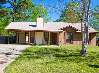 4586 Pine Crest Dr, Haughton, LA 71037