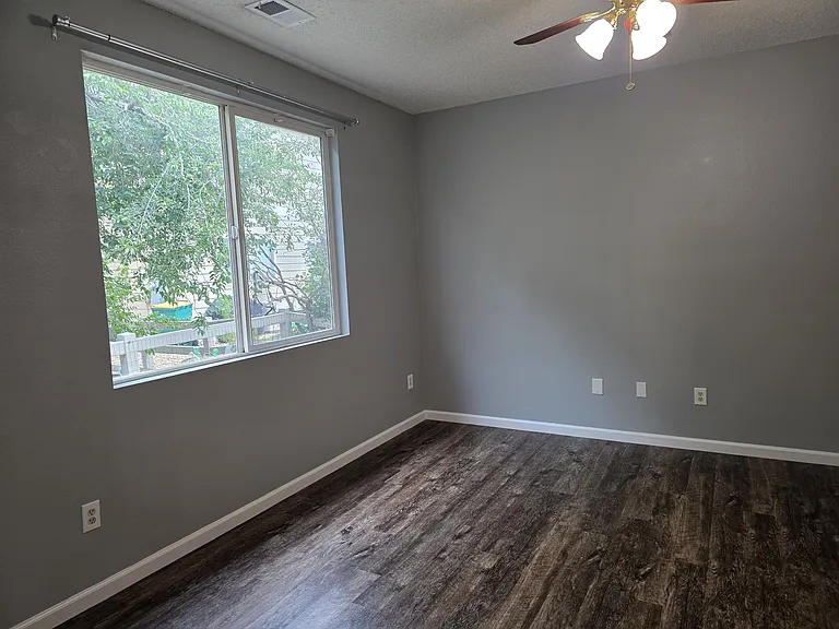 162 S Fraser Cir — Photo 10
