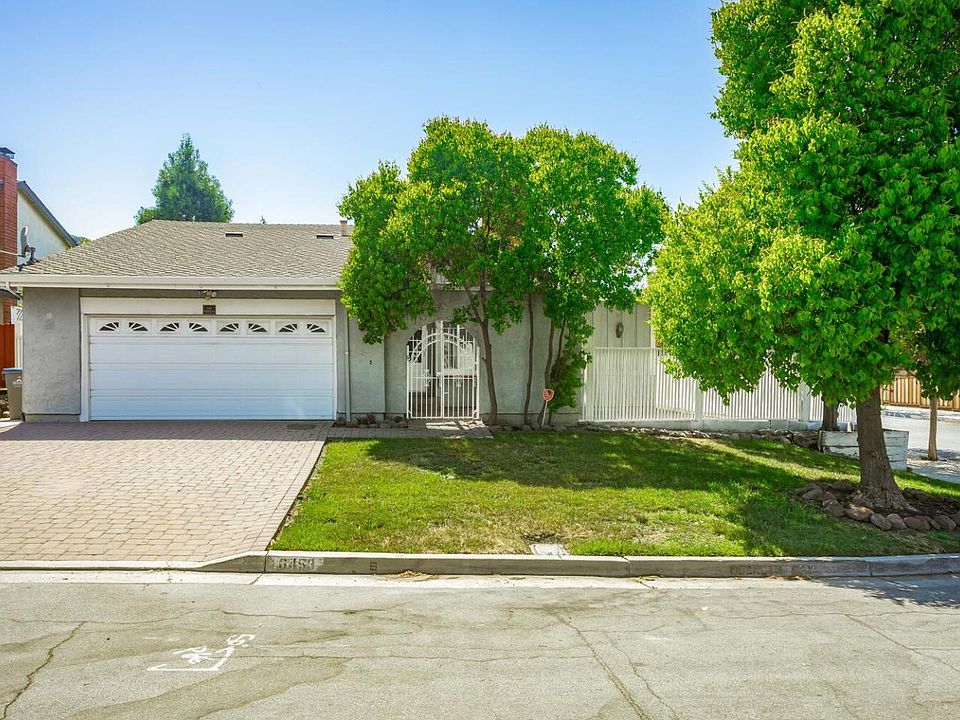 1st image of 6453 Oberlin Way