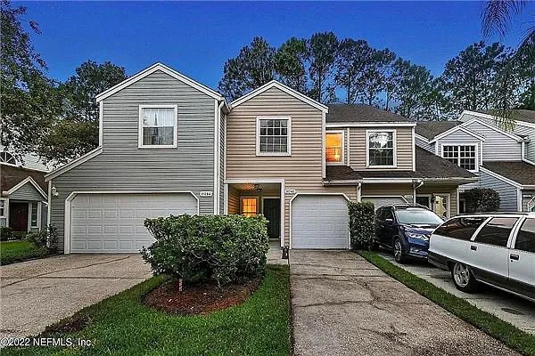 3 bed, 1460 sqft, $2,250 — Photo 2