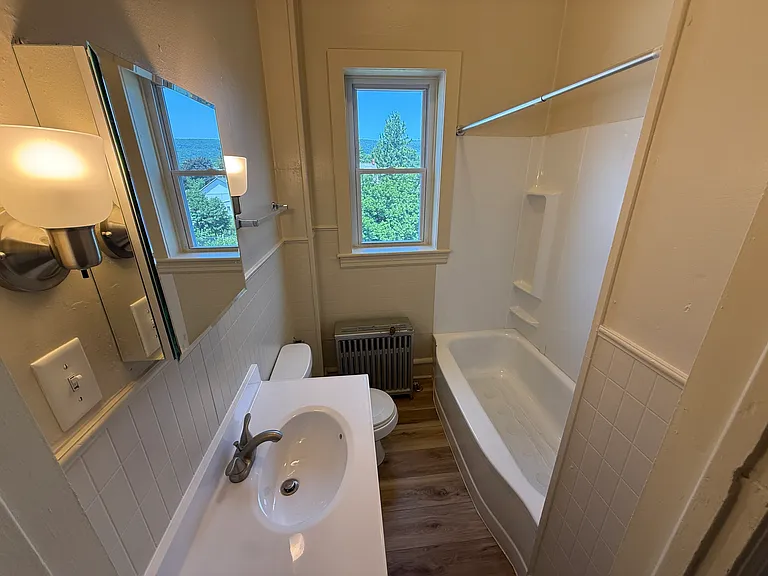 413 State St #10 — Photo 5