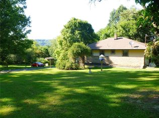 412 Gringo Independence Rd, Aliquippa, PA 15001