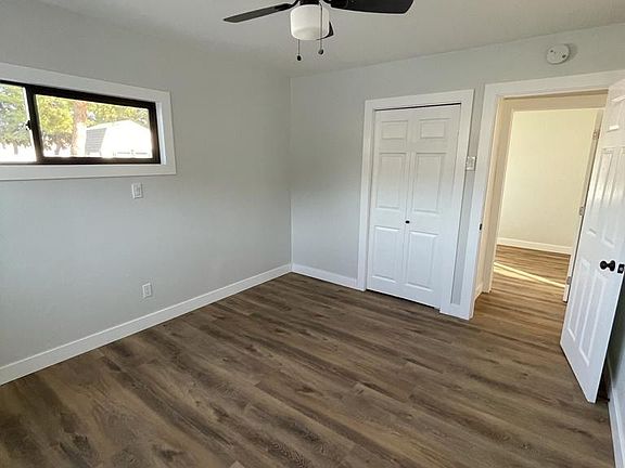 3rd image of 120 N Soldano Ave