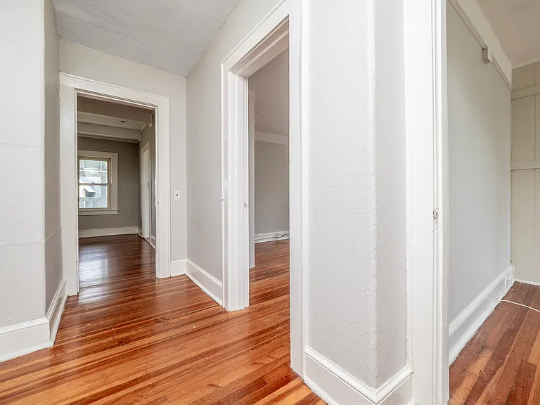 33 Seaview Ave #3A — Photo 22