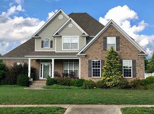 2754 Ashgate Dr, Bowling Green, KY 42104