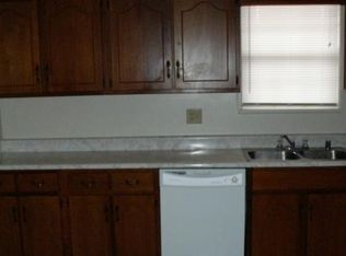 110 Kenton Ct APT 6, Radcliff, KY 40160