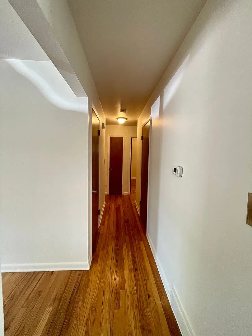 1000 Off 1st Month Rent Charming 3B/1B East Boulder Home — Photo 4