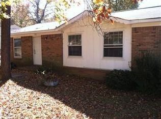 720 Lightspun Ln, Charlotte, NC 28216