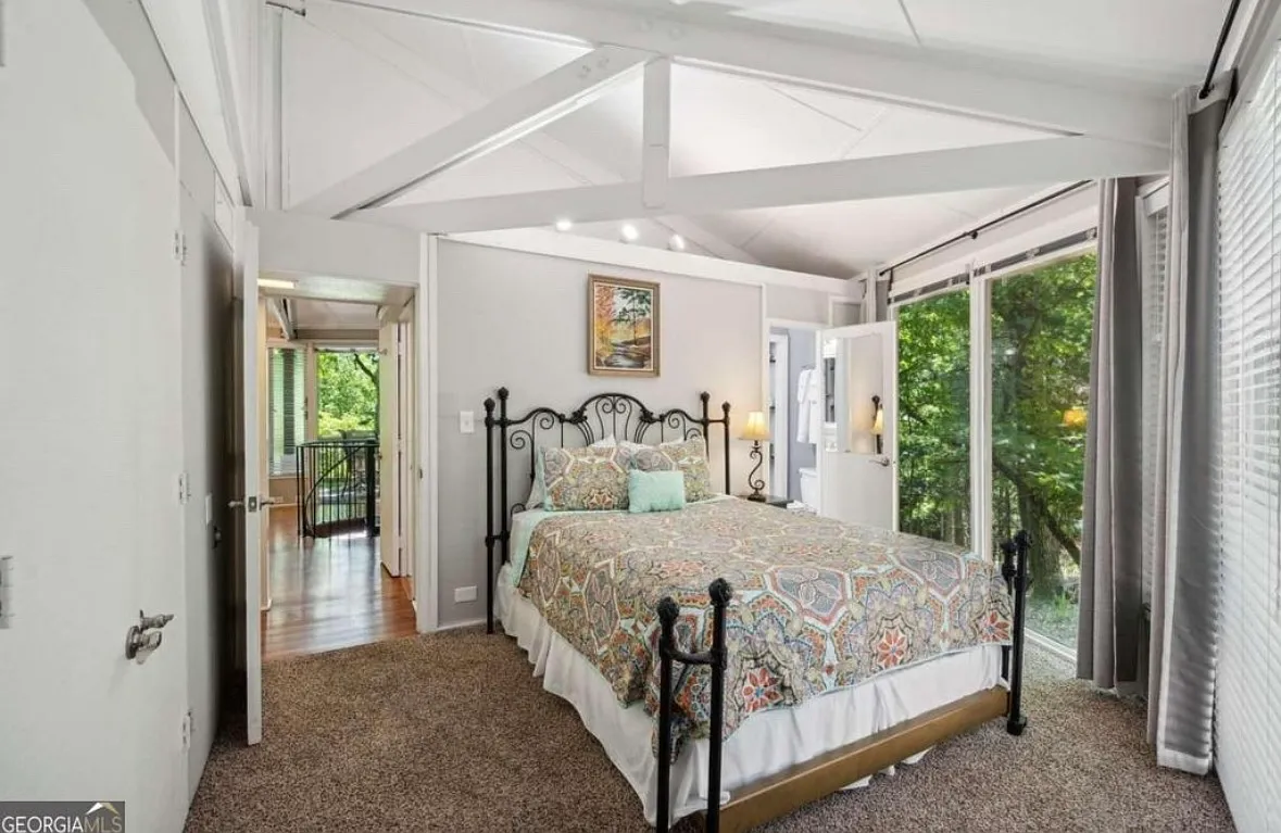 115 Treetop Knoll Dr — Photo 3