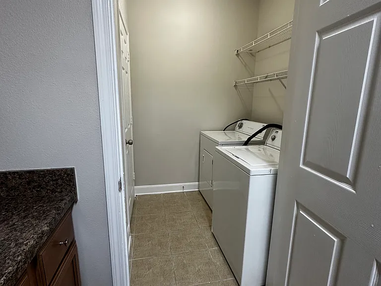 Lafayette Gardens Apartments — Photo 13
