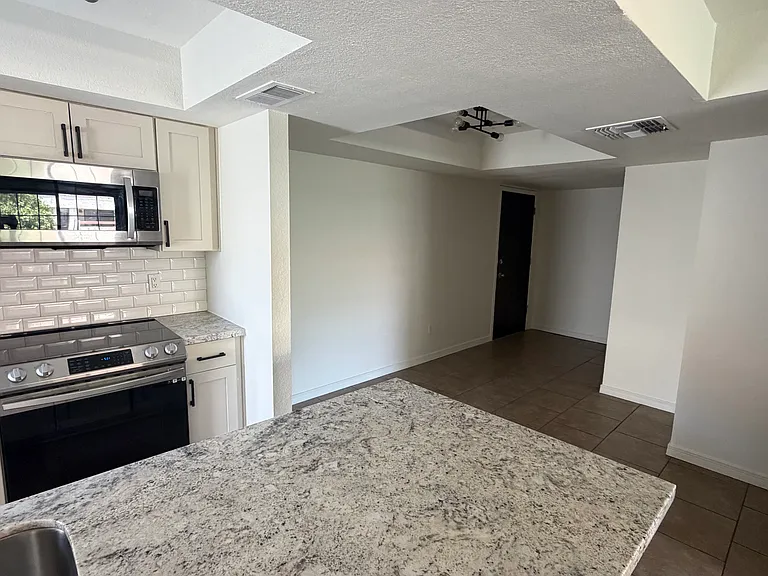 3119 W Cochise Dr #252 — Photo 17