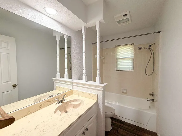 701 Daniels Dr — Photo 15