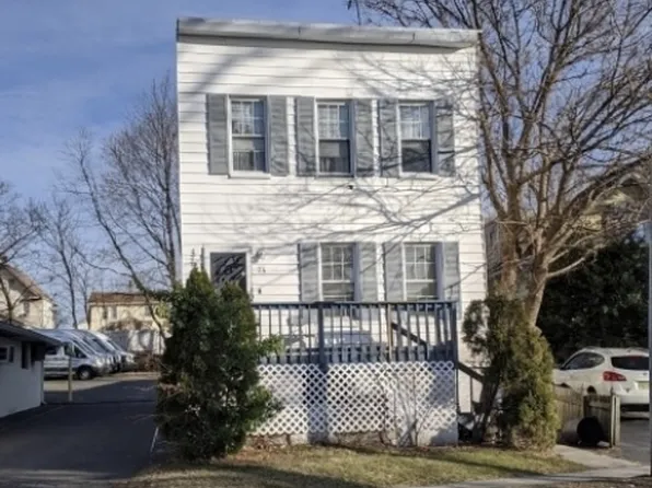 24 Stuyvesant Ave, Lyndhurst Twp., NJ 07071
