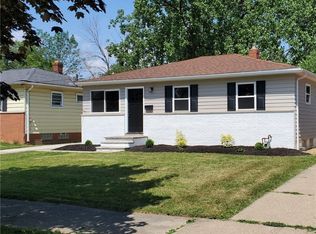 5686 Garfield Ave, Maple Heights, OH 44137