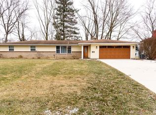 104 Zona Dr, Auburn, IN 46706